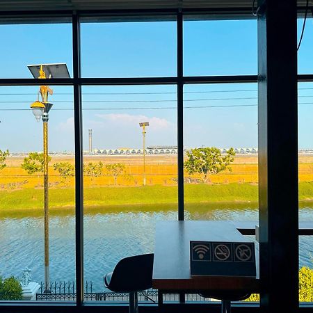 Skyline Resort Ban Khlong Lat Bua Khao Exteriér fotografie