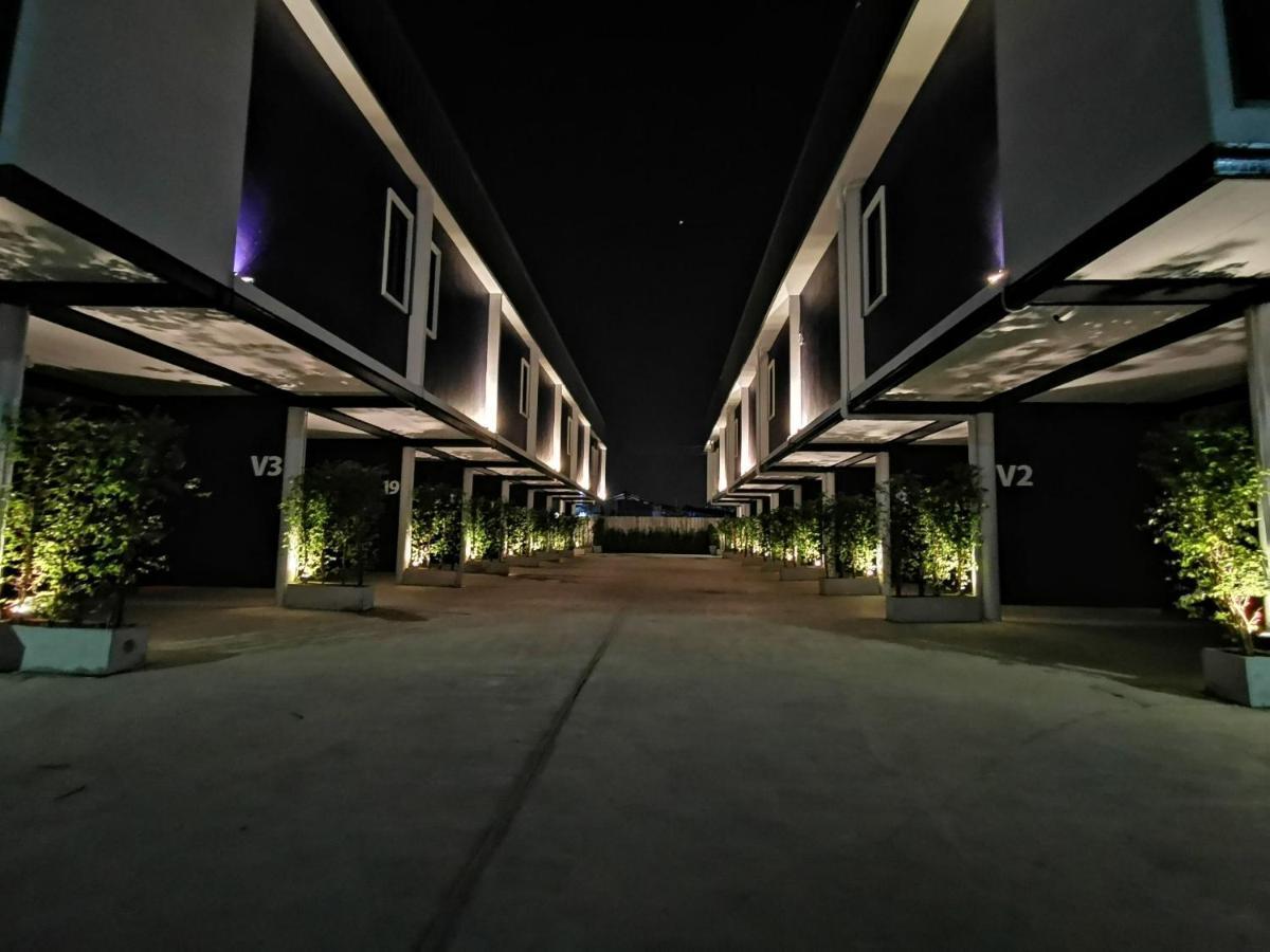Skyline Resort Ban Khlong Lat Bua Khao Exteriér fotografie