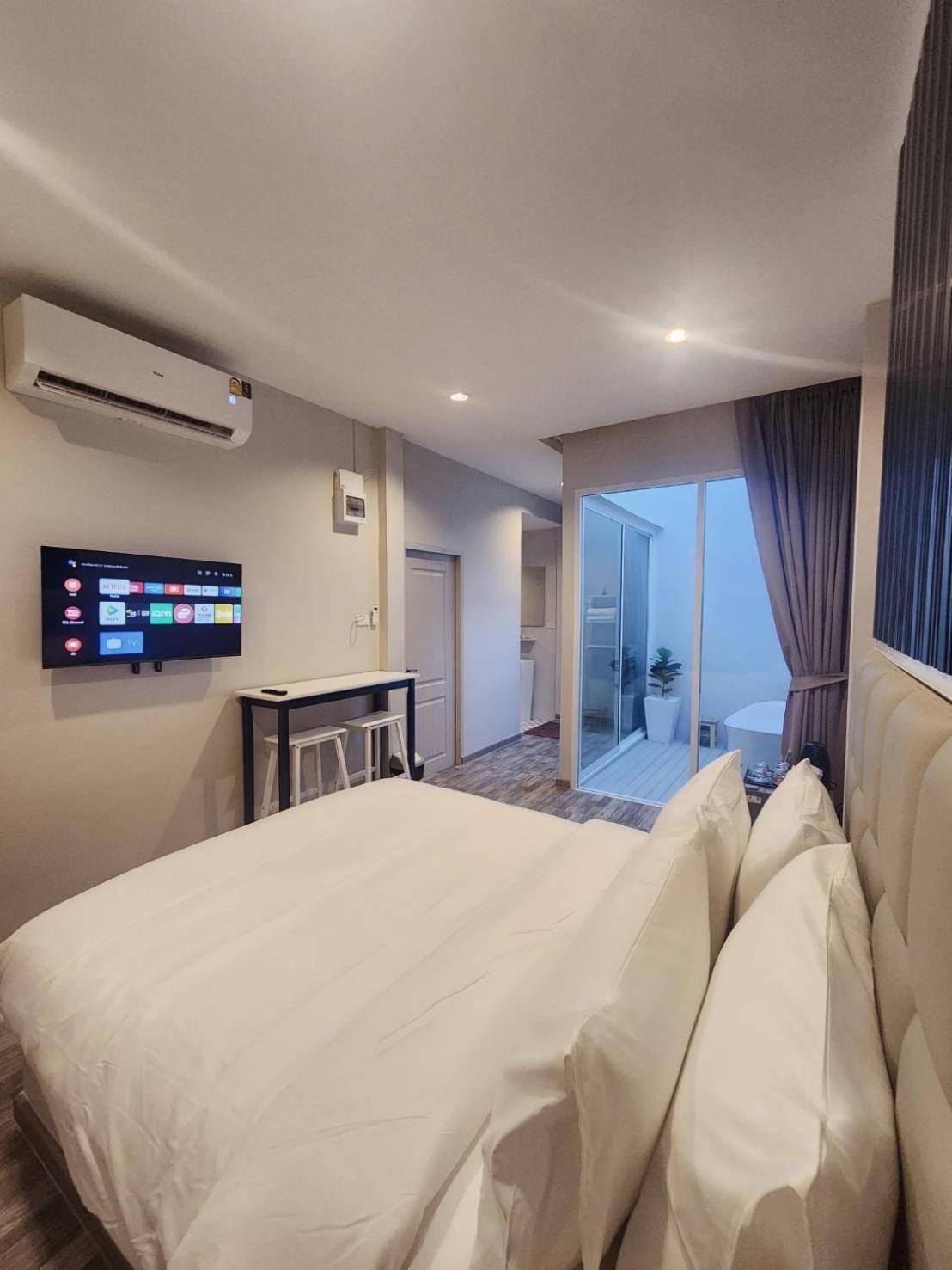 Skyline Resort Ban Khlong Lat Bua Khao Exteriér fotografie