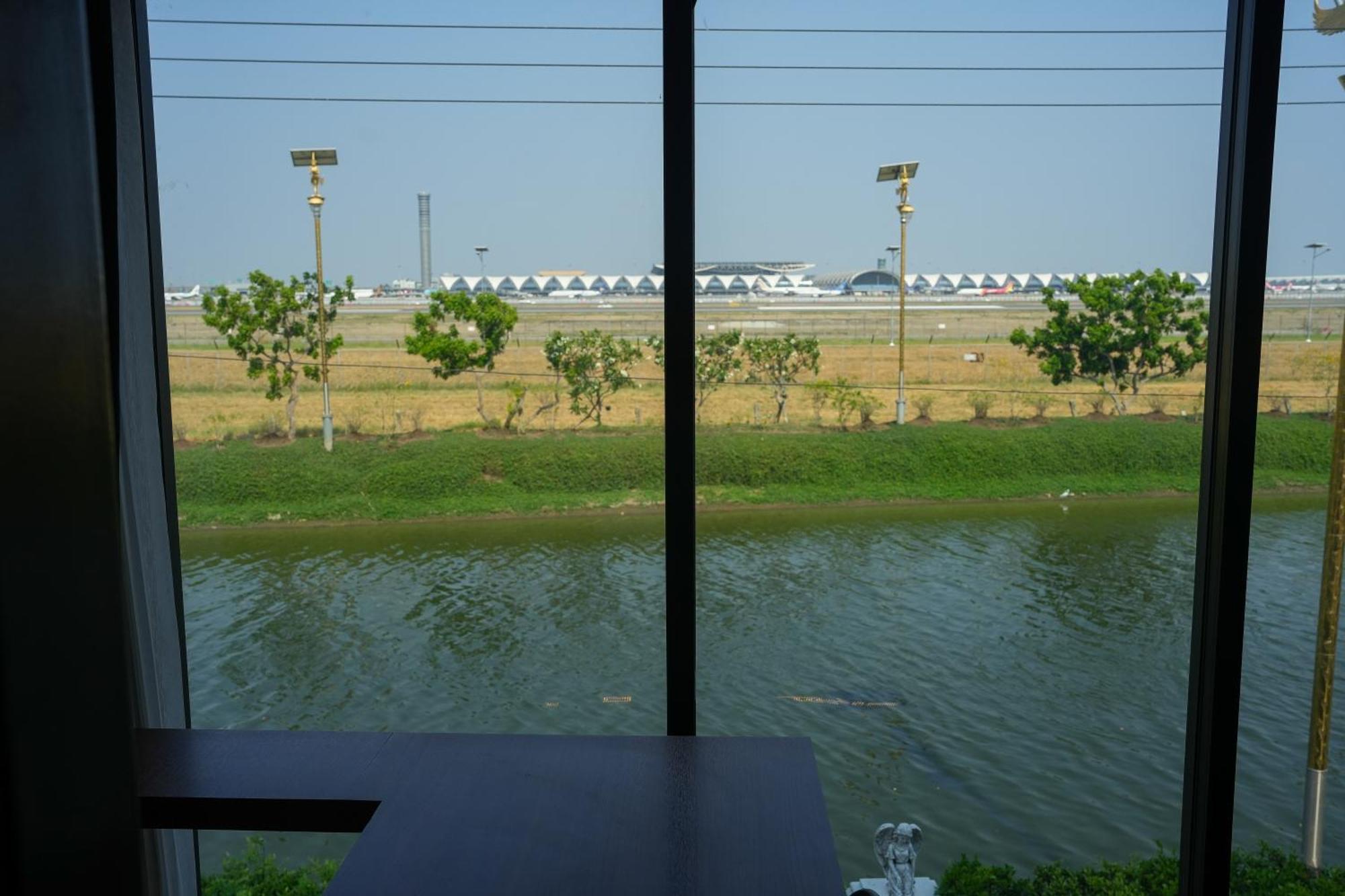 Skyline Resort Ban Khlong Lat Bua Khao Exteriér fotografie